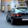 Una pattuglia di carabinieri in centro città
