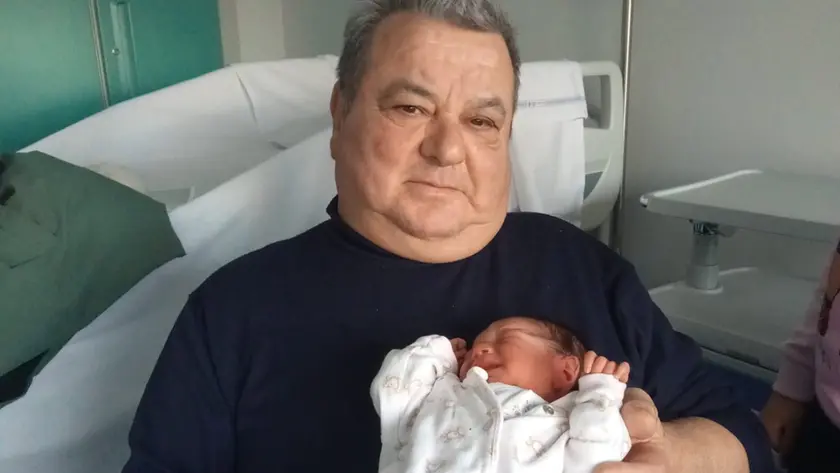 Domenico Commentale con la sua nipotina Samira