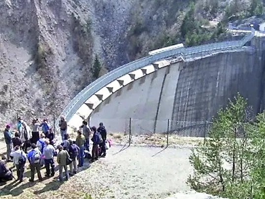 Una veduta della diga del Vajont