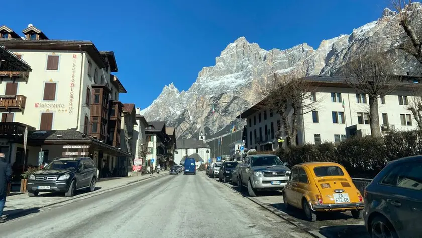 A San Vito di Cadore dilaga la protesta per i costi della raccolta rifiuti