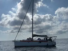 La Safira impegnata in operazioni di salvataggio