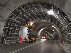 Il cantiere nella galleria Comelico