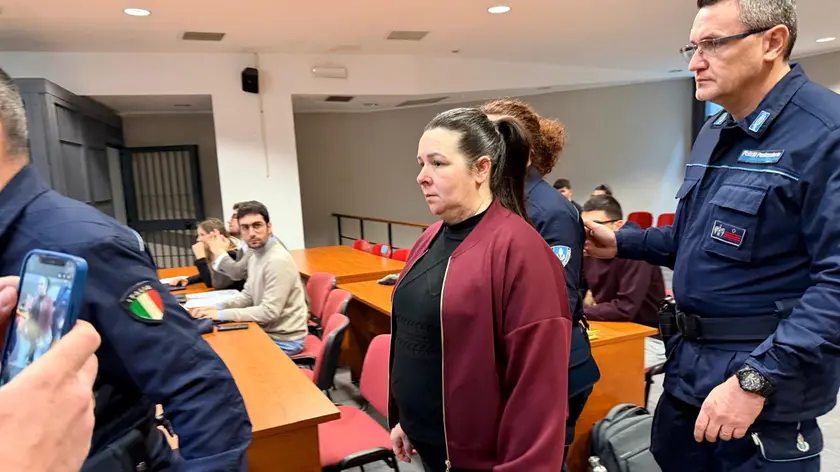 Paola Pettinà in tribunale a Vicenza