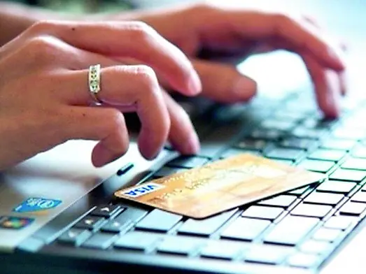 Le nuove truffe corrono via mail, sms e whatsapp