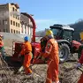 Il gruppo Ana e la Protezione civile al lavoro lungo le sponde del Piave a Borgo Piave