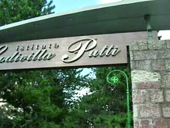 L’ingresso all’ospedale Codivilla di Cortina