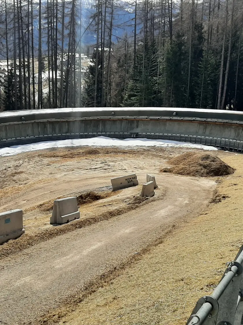 Pista da bob di Cortina abbandonata