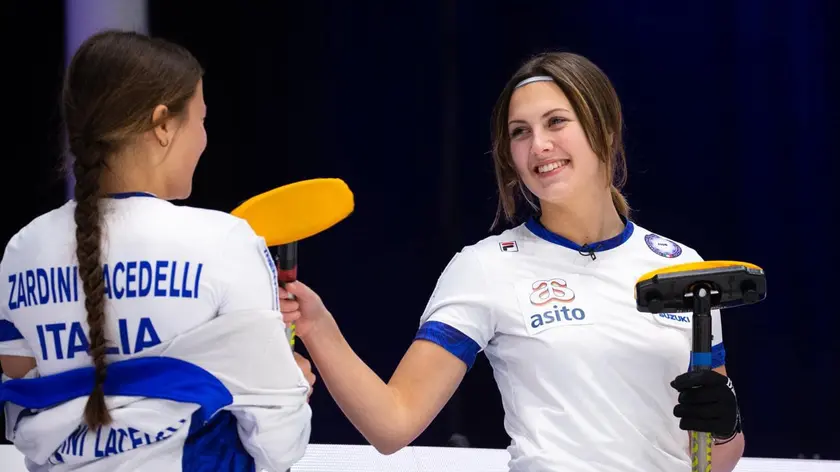 Nella foto, a destra, Marta Lo Deserto