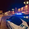 Una volante in piazza dei Martiri