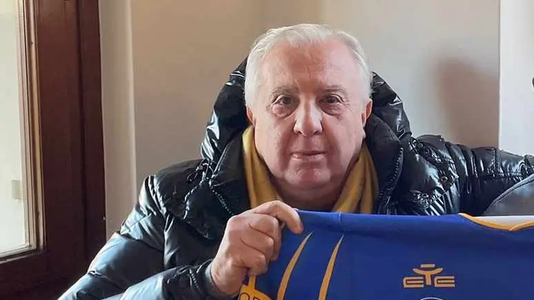 https://images.corrierealpi.it/view/acePublic/alias/contentid/1qw6o60iuiveyrxm6h0/0/giuliana-carlo-e-bez-ivo-jpg.webp?f=16%3A9&amp;w=840