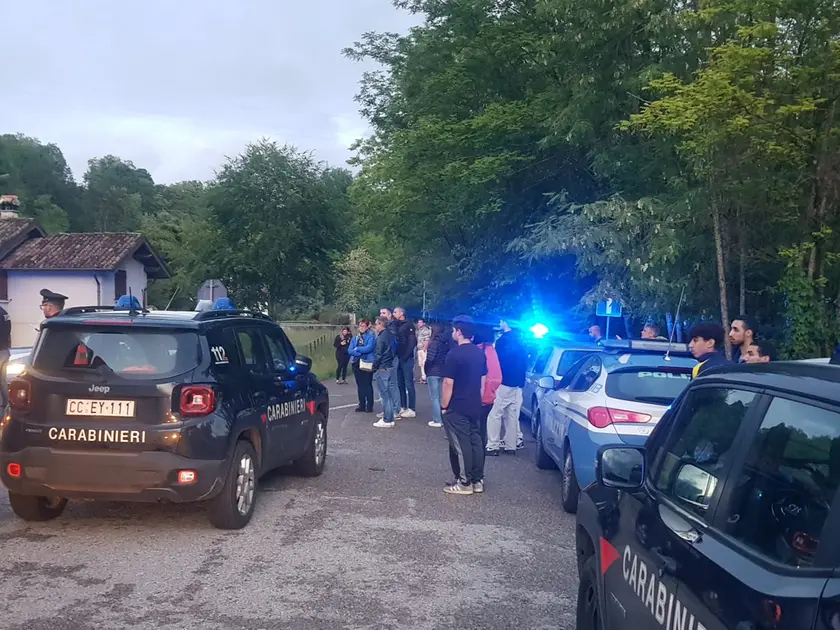 Carabinieri e polizia hanno bloccato il fuggitivo