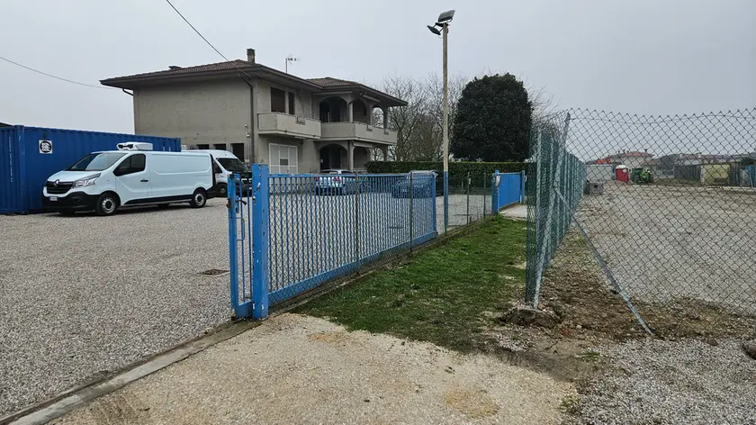 La recinzione della discordia che ha fatto infuriare Cera