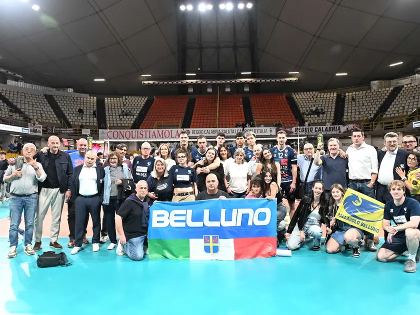 Il Belluno Volley con i tifosi a Reggio Calabria