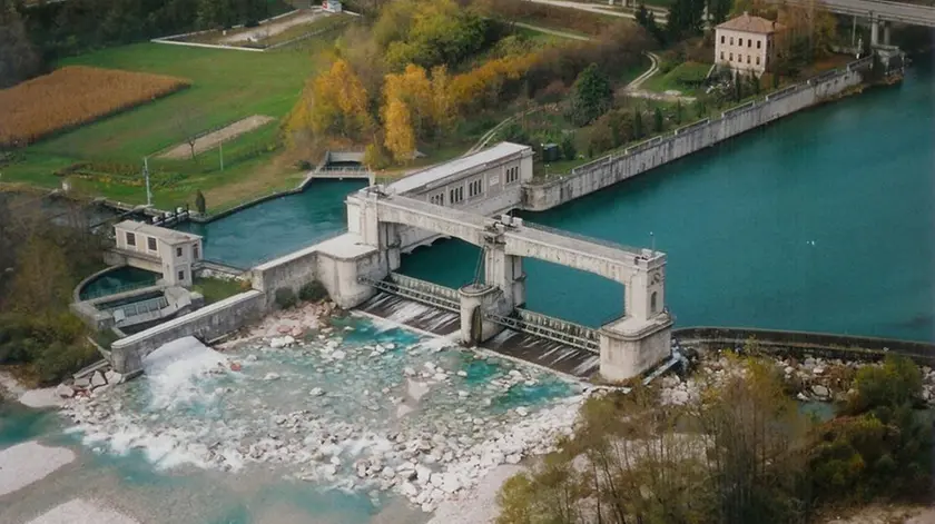 La centrale idroelettrica di Fener