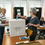 Un momento delle operazioni di voto a Valle di Cadore