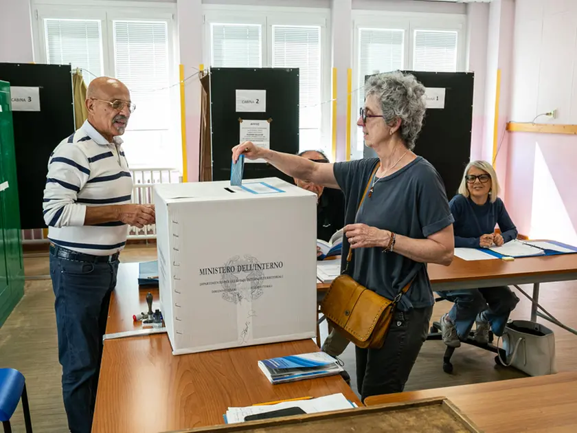 Un momento delle operazioni di voto a Valle di Cadore