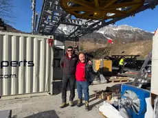 Sergio Lima e il direttore lavori di Graffer alla stazione di valle della cabinovia Apollonio-Socrepes