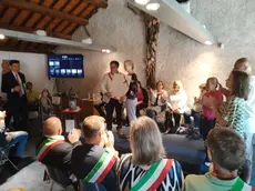 La sorella del missionario padre Giampietro Carraro premiata dal sindaco Stefano Cesa