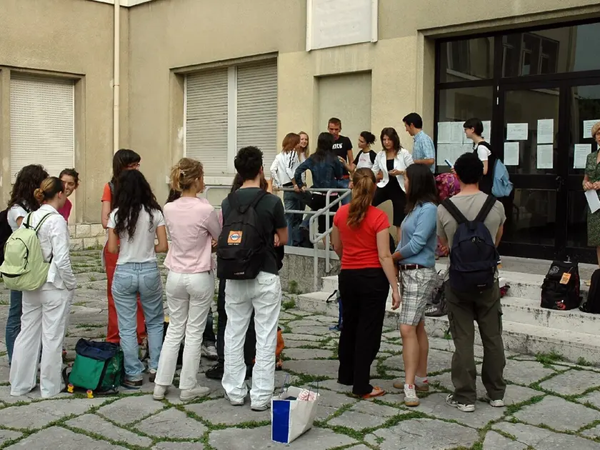 Studenti prima dell’esame di maturità