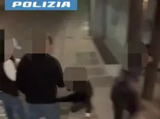 Un fermo immagine del pestaggio