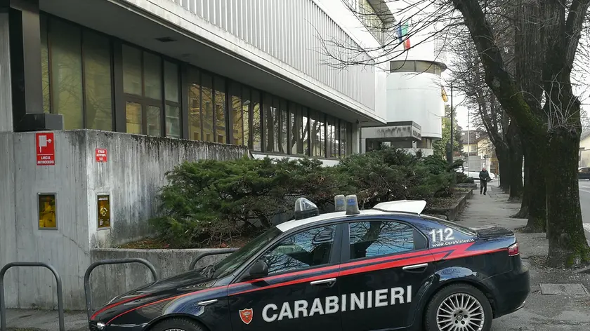 I carabinieri al palazzo di Giustizia di Belluno