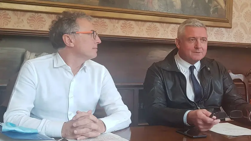 Il sindaco di Belluno, De Pellegrin con l'assessore Dal Pont