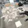 Una partita di cocaina sequestrata a uno degli indagati