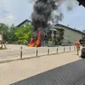 La campana dei rifiuti andata a fuoco