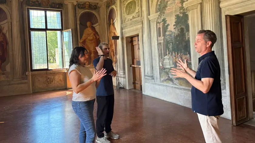 Uno degli spazi affrescati di Villa Pojana