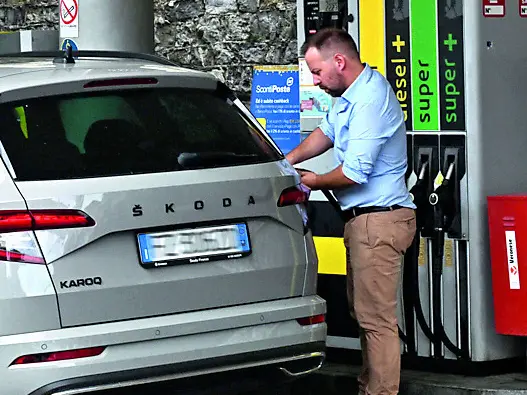 Rincari del carburante a Belluno