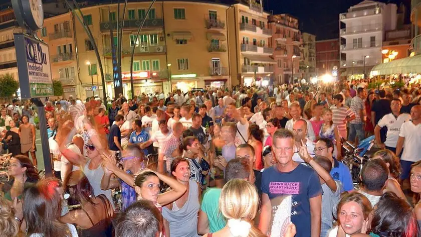 Il centro di Sottomarina durante una edizione della Notte Bianca