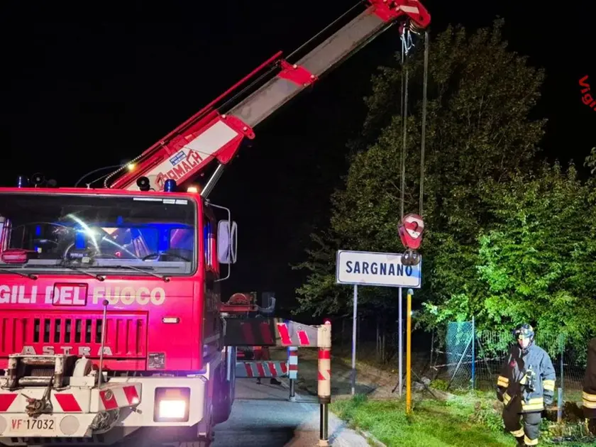 I vigili del fuoco sul luogo dell'incidente