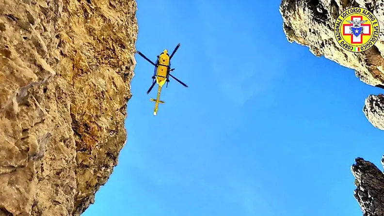 Una ricerca in montagna con l'elisoccorso