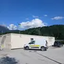 Il container dove lavorano i portalettere a Lozzo