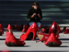 Picchia e costringe a prostituirsi la moglie incinta, arrestato a Padova