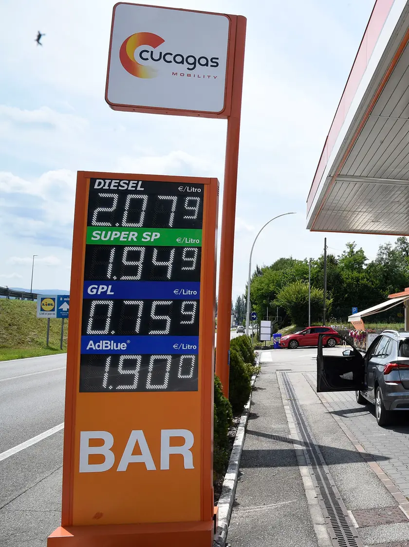 In tutta la provincia è stato sfondato il tetto dei due euro
