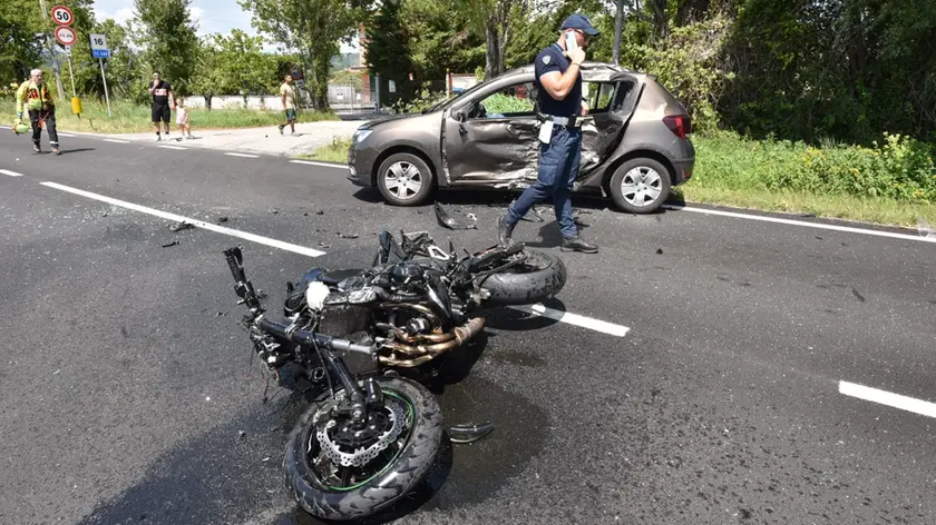 I veicoli incidentati sulla Feltrina a Montebelluna (foto Macca)