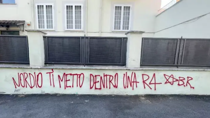 La scritta contro Nordio a Roma