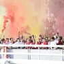 L'esultanza dei contradaioli di Santo Stefano dopo la vittoria nel tiro alla fune (foto Gian Paolo Perona)