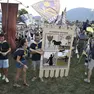 La festa del quartiere Duomo, vincitore del Palio di Feltre 2026, con il drappo di Mariella Senatore (Foto Gian Paolo Perona)
