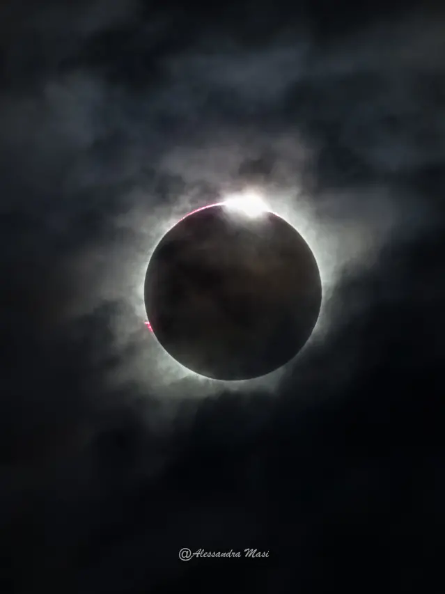 L’eclissi solare immportalata nel 2016 da Alessandra Masi in Indonesia