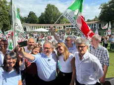 Giovanni Manildo durante la campagna elettorale per le regionali