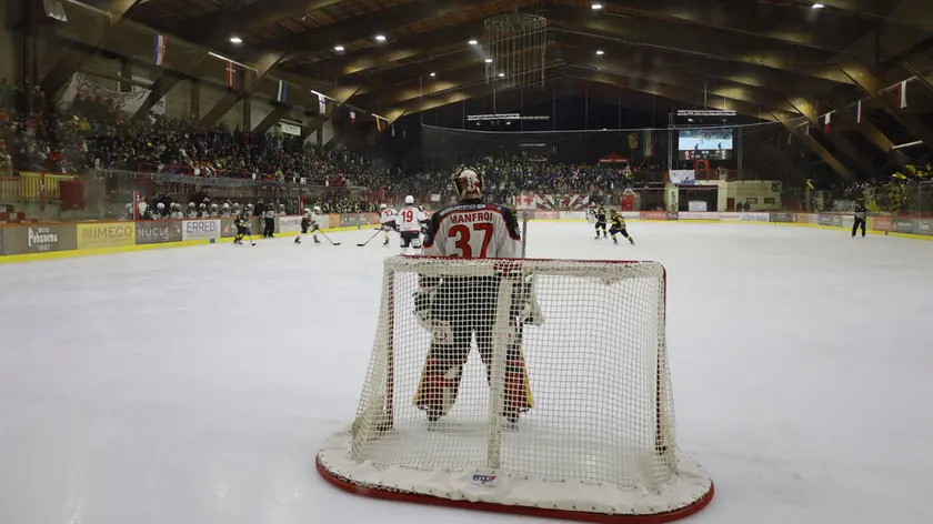 Una partita di hockey disputata dal Feltre allo stadio “Driolerive”