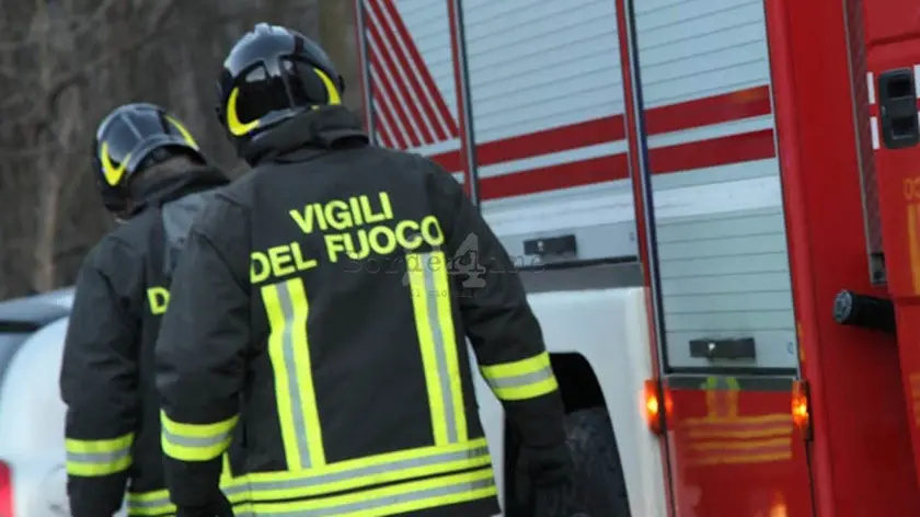 belluno, intervento dei vigili del fuoco, al lavoro