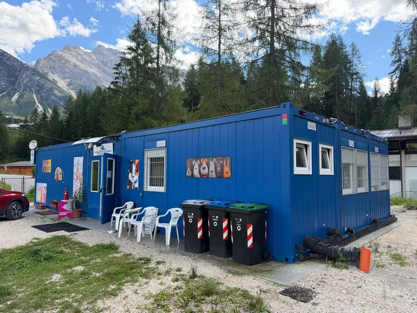 L'ambulatorio veterinario provvisorio a Socus
