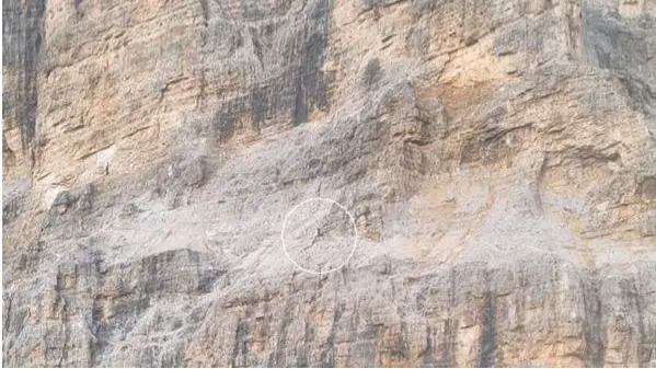 Il recupero dei due alpinisti in ferrata