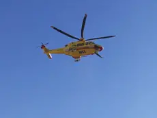 Per il recupero dell'alpinista è intervenuto l'elisoccorso