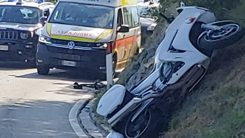 La scena dell'incidente in via Cansiglio (Foto Spina)