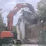 sono iniziate le demolizioni nel complesso dell’ex Agip