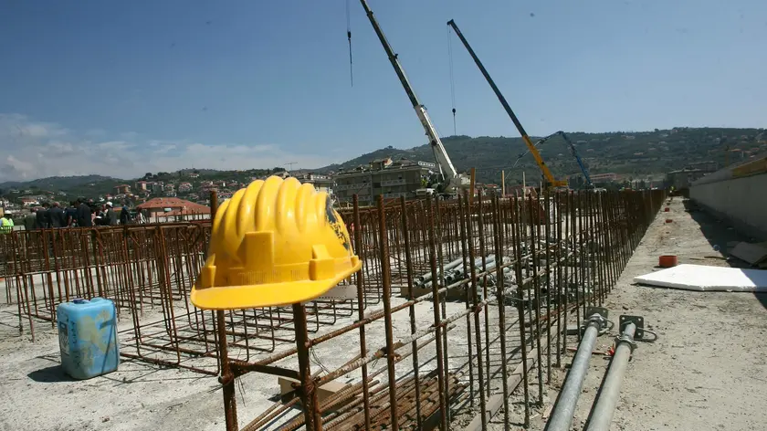cantieri edili foto simbolo infortuni sul lavoro